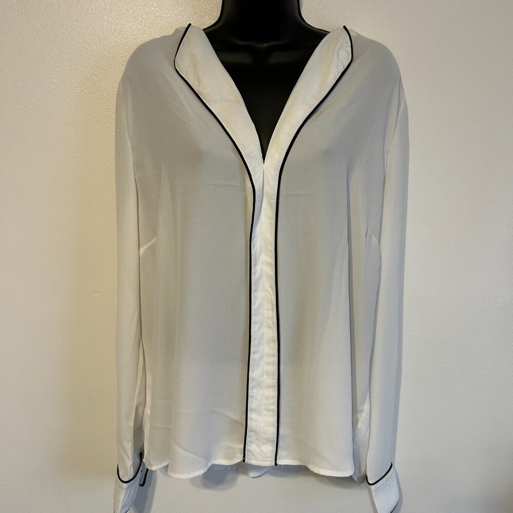 NWT JustFab Long Sleeve Black Trimmed V-neck Lapel White Blouse Size XXL